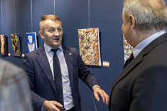 Od lewej mgr inż. Andrzej Sowa - Kanclerz Politechniki Rzeszowskiej im. Ignacego Łukasiewicza, prof. dr hab. inż. Lech Lichołai - Dziekan Wydziału Budownictwa, Inżynierii Środowiska i Architektury Politechniki Rzeszowskiej im. Ignacego Łukasiewicza