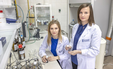 From the left: M. Kida, PhD Eng., S. Ziembowicz, PhD Eng.,  Photo: B. Motyka