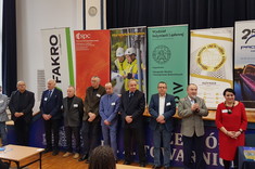 Otwarcie okręgowych eliminacji XXXVI Olimpiady Wiedzy i Umiejętrności Budowlanych - przemawia mgr Tadeusz Bajda - Dyrektor Zespołu Szkół Nr 1 im. Ambrożego Towarnickiego w Rzeszowie