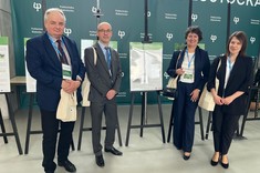 Od lewej: prof. dr hab. inż. Lech Lichołai, dr inż. Przemysław Miąsik, dr hab. inż. Bożna Babiarz, prof. PRz, dr inż. Joanna Krasoń