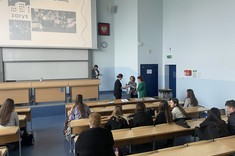 Wręczenie nagród przedstawicielce Koła Architektonicznego ZARYS.