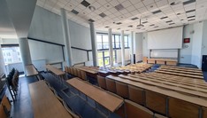 Sala wykładowa w budynku Wydziału
