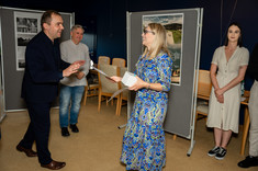 Wręczenie nagrody mgr inż. Weronice Maziarz - laureatce nagrody studentów, fot. D.Zientek