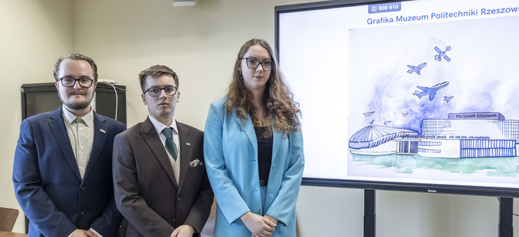 Prezentacja pierwszego etapu projektu architektonicznego Muzeum Politechniki Rzeszowskiej. Od lewej: J. Skierski, H. Leszczyński, P. Matyś.