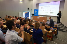 Uczestnicy międzynarodowej konferencji naukowej „INNOvations in BUILDing Decarbonization and Energy Systems – INNOBUILD 2026”