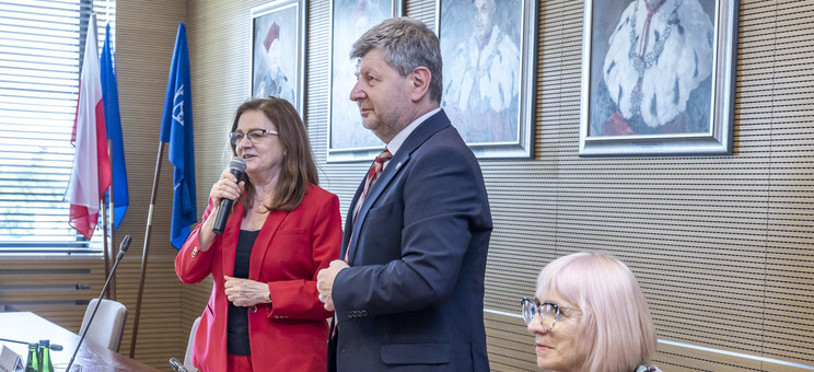 Od lewej: prof. dr hab. inż. Maria Kaszyńska, prof. dr hab. inż. Piotr Koszelnik, prof. dr hab. inż. Czesława Rosik-Dulewska.