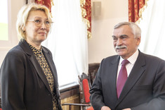 Od lewej: dr inż. Marzena Kłos, prof. Uczelni - Prodziekan ds. Kształcenia na Wydziale Budownictwa, Inżynierii Środowiska i Architektury Politechniki Rzeszowskiej im. Ignacego Łukasiewicza, prof. dr hab. inż. Marek Gosztyła - kierownik Katedry Konserwacji Zabytków Politechniki Rzeszowskiej im. Ignacego Łukasiewicza, fot. B. Motyka