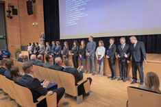 Pracownicy Wydziału Budownictwa, Inżynierii Środowiska i Architektury nagrodzeni za osiągnięcia naukowe, za osiągnięcia dydaktyczne oraz za osiągnięcia organizacyjne; od lewej: B. Dębska, A. Domoń, J. Figurska-Dudek, G. Kalda, A. Masłoń, M. Musiał, D. Papciak, B. Piotrowska, D. Proszak-Miąsik, A. Stec, G. Straż, M. Zdeb, J. Żywiec