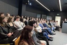 Uczestnicy Seminarium studenckiego w Podkarpackim Centrum Nauki "Łukasiewicz"