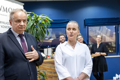 Wystąpienie dr hab. inż. arch. Anna Martyka, prof. PRz - kierowniczki studiów podyplomowych AWiW oraz kierowniczka Katedry Architektury i Dziedzictwa Kulturowego, po lewej prof. dr hab. inż. Lech Lichołai - Dziekan WBIŚiA