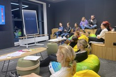 Uczestnicy warsztatów "Kreacje architektoniczne" - "Przestrzeń, która uzdrawia"