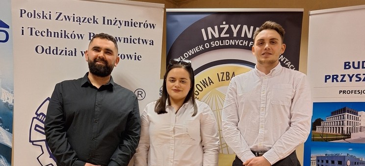 Laureaci konkursu na najlepszą pracę dyplomową magisterską na kierunku budownictwo – od lewej: mgr inż. Jarosław Fornal, mgr inż. Anna Rzepka oraz mgr inż. Konrad Romańczuk.
