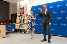 Nagrody wręczali prof. PRz I. Włoch i prof. G. Ostasz, fot. A. Surowiec