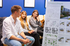 Uczestnicy Drugiej Konferencji "Studenci Politechniki Rzeszowskiej projektują Rzeszów" podczas Sesji Posterowej, fot. mgr Dawid Zientek 