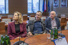 Na zdjęciu widoczni m.in. od lewej: dr hab. Beata Zatwarnicka-Madura, prof. PRz - Dziekan Wydziału Zarządzania, prof. dr hab. Grzegorz Ostasz