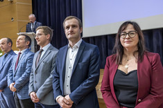 Pracownicy Wydziału Budownictwa, Inżynierii Środowiska i Architektury nagrodzeni za publikacje o liczbie punktów 140, od lewej: dr inż. Przemysław Miąsik, dr hab. inż. Bartosz Miller, prof. PRz, dr inż. Krzysztof Nowak, mgr inż. Damian Nykiel, dr inż. Agnieszka Pękala