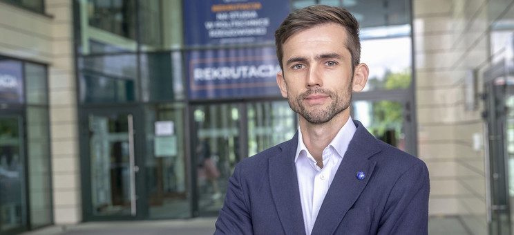 Dr inż. Mateusz Szarata (Katedra Dróg i Mostów)