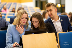 Od lewej: Olga Gołacka, Diana Gałuszka, Jan Szarek, fot. T. Tarkowski