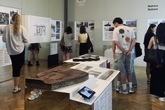 Wystawa „PRZEKROJE. Galeria Architektury Polskiej XX i XXI w.” w Muzeum Narodowym w Krakowie, Kamienica Szołayskich