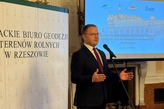 Występienie wicemarszałka województwa podkarpackiego - dr. inż. Karola Ożóga.