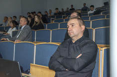 Uczestnicy spotkania, na pierwszym planie dr inż. Krzysztof Boryczko - Prodziekan ds. Kształcenia, fot. B.Motyka