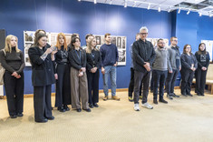 Członkowie Koła Naukowego AMS i przybyli goście słuchają przemówień