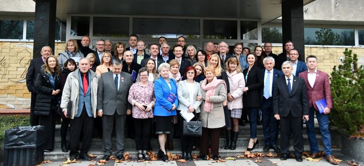 Uczestnicy konferencji „35-letni dorobek Olimpiady Wiedzy i Umiejętności Budowlanych”